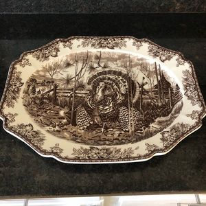 “His Majesty” Williams & Sonoma, Josiah Wedgwood & Sons, Ltd. Holiday Platter